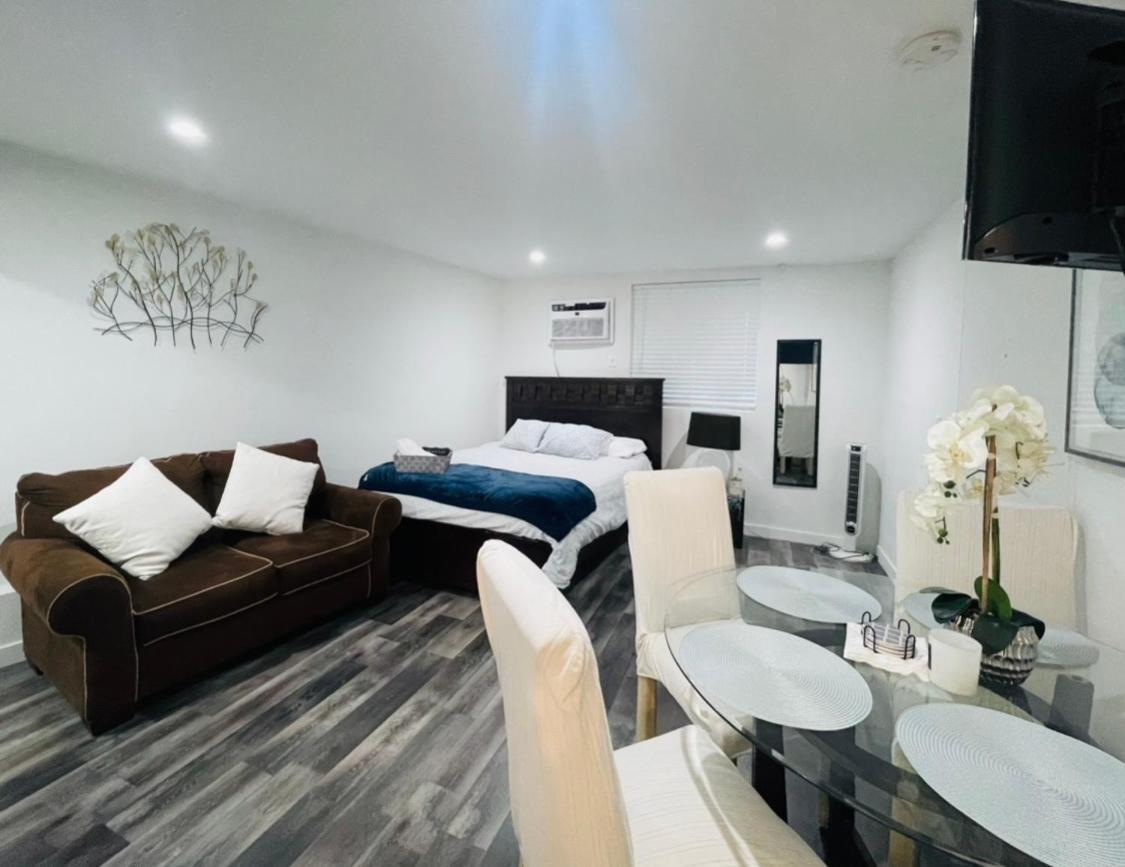 Lovely Sherman Oaks Studio Лос Анджелис Екстериор снимка